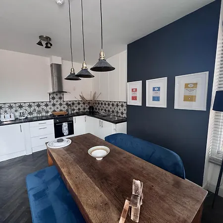 Botanicals Town House