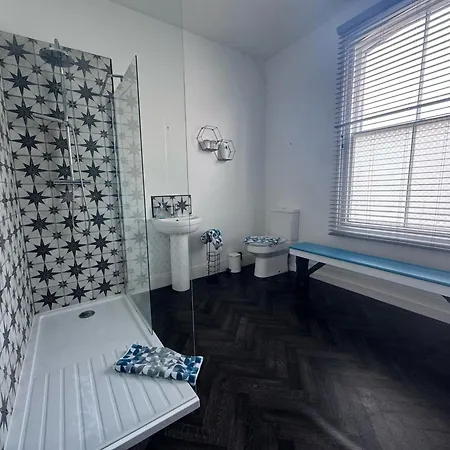 Apartment Botanicals Town House Whitby