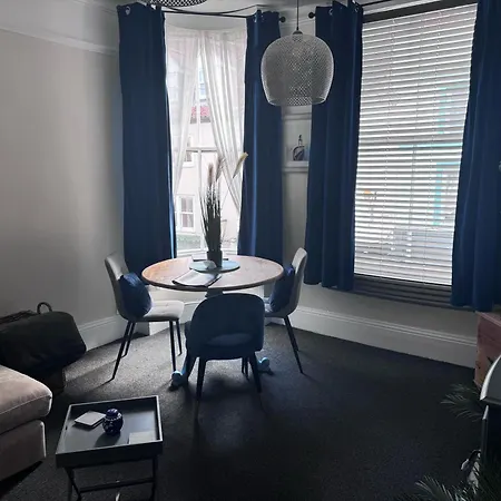Apartament Botanicals Town House Whitby