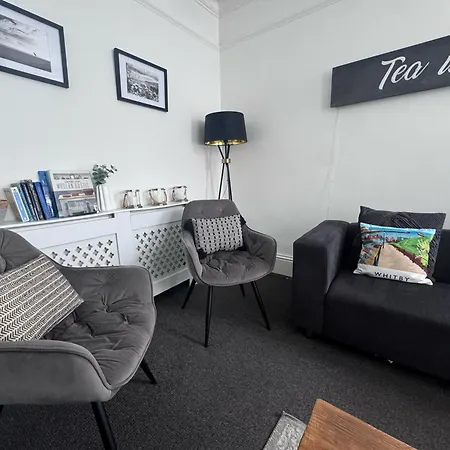 Botanicals Town House ウィットビー