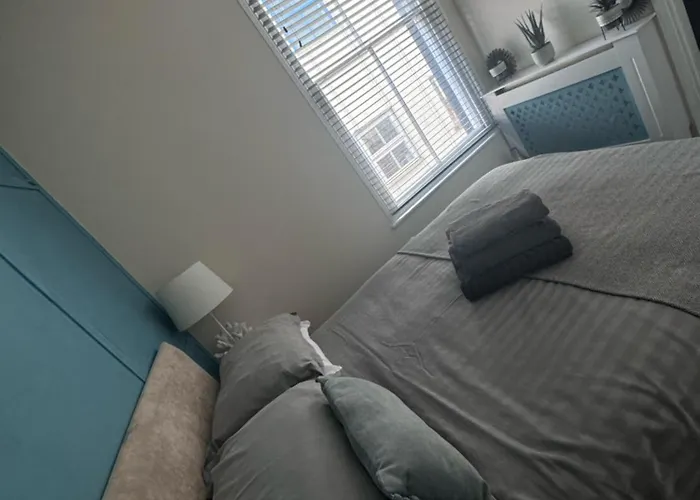 Botanicals Town House * Уитби