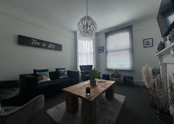 Botanicals Town House * Уитби