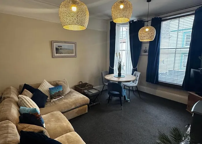 Botanicals Town House Апартаменты *